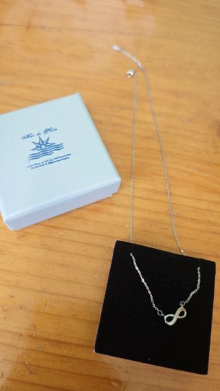 collar de plata infinito