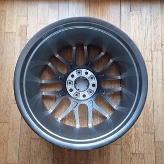 Llanta original BMW m3 e46 csl 19"