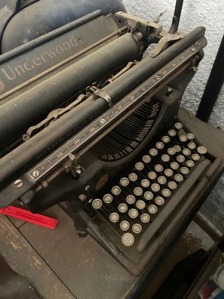 Underwood Truniger Maquina escribir antigua.