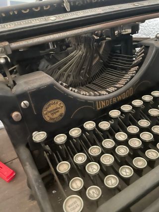 Underwood Truniger Maquina escribir antigua.