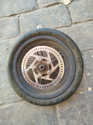 Rueda trasera patinete