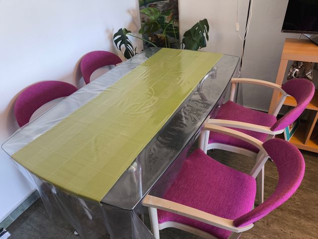 Comedor cristal 4 sillas morado