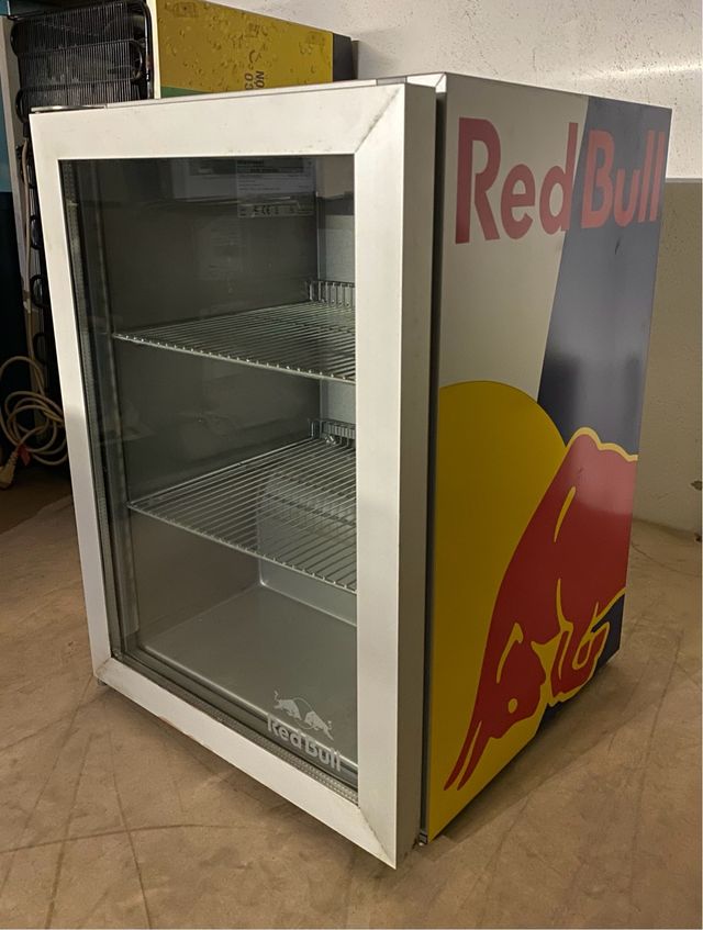 Nevera Red Bull expositora