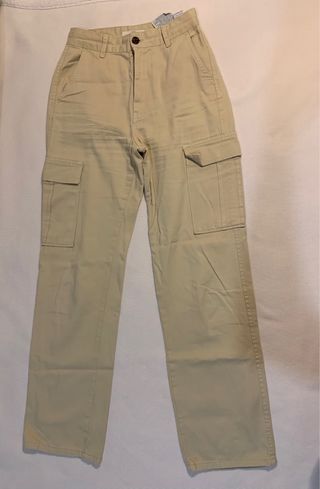 Pantalón cargo beige