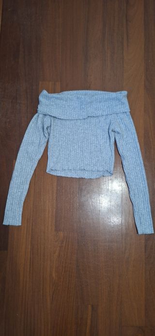 Jersey gris hombros descubiertos 