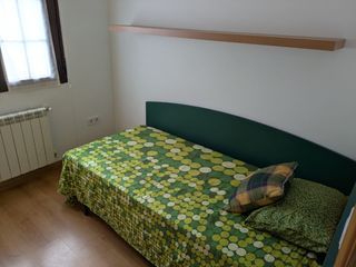 Cama 90 cm completa. Sólo disponible unos días!!!