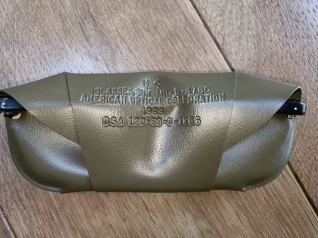 Occhiali da sole Militari US Army Vietnam