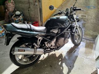 Suzuki Bandit 400 - Moto