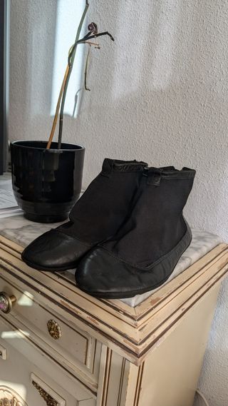 Botines Clarks negros mujer