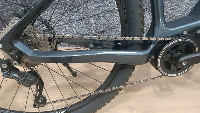 MOTORE CENTRALE IN CARBONIO EBIKE