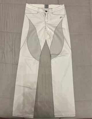 Pantaloni bianchi 9.2 by Carlo Chionna