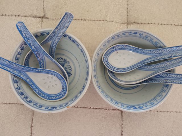 salsiera cinese con cucchiani