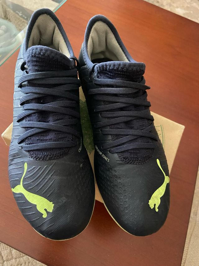 Zapatillas fútbol césped