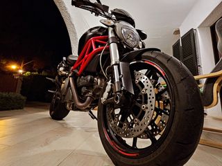 Ducati monster 796