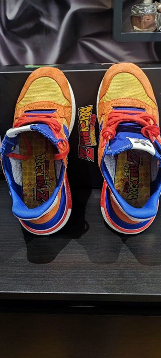 Adidas Dragon Ball Z - Talla 43