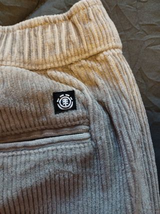 Pantalón pana Element. Talla XL adolescente.