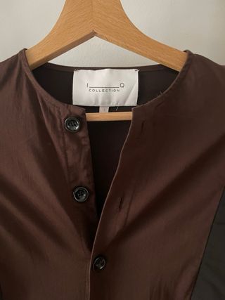 Mono The Iq Collection marrón-negro