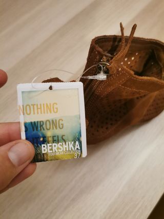 Botines cuña bershka NUEVOS y de regalo mocasines.