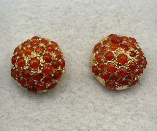 Pendientes de oro de 18 kt con corales