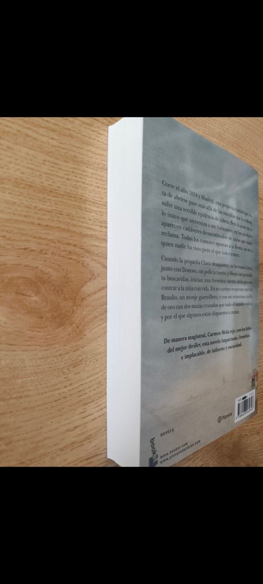 La Bestia: Novela galardonada con el Premio Pla...