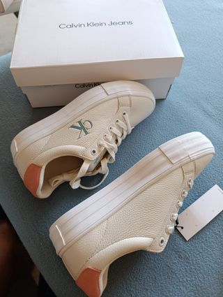 Sneakers Calvin Klein plataforma nr 38
