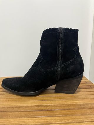 Botines negros Pedro Miralles