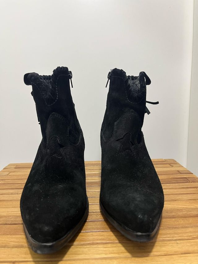 Botines negros Pedro Miralles