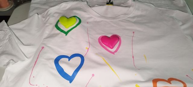 Camisetas curvy Snoopy, Mickey, Corazones