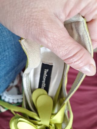 Sandalias Tinoreto amarillas boda