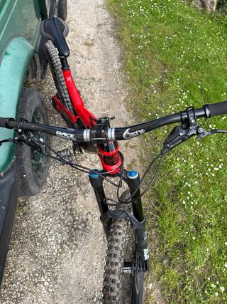 YT CAPRA CF Pro Race 2017 - Talla L 27.5