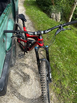 YT CAPRA CF Pro Race 2017 - Talla L 27.5