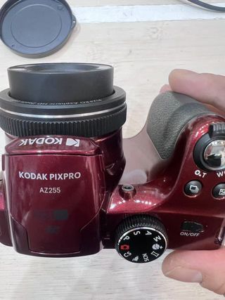 Fotocamera bridge Kodak PixPro AZ255, usata