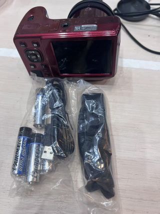 Fotocamera bridge Kodak PixPro AZ255, usata