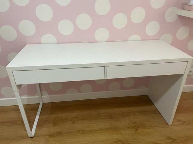 Escritorio blanco - metal y madera