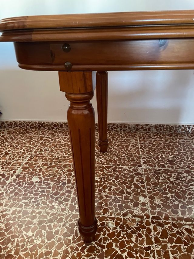 Mesa extensible de maddera