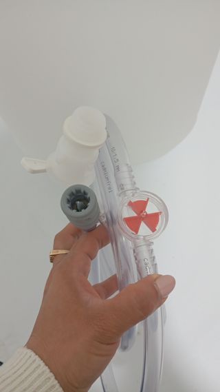 Bidón depósito agua 20L + tubo