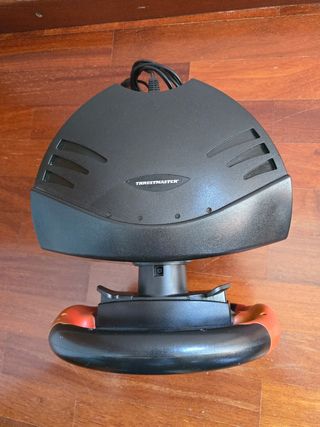 Volante Thrustmaster Ferrari - Edizione Rossa