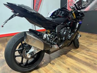 YAMAHA R1 M