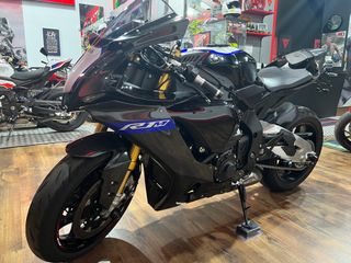 YAMAHA R1 M