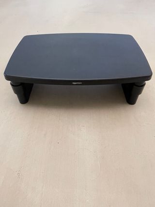 Amazon Basics Rectangular Soporte de Escritorio Ajustable para Monitor de Ordenador
