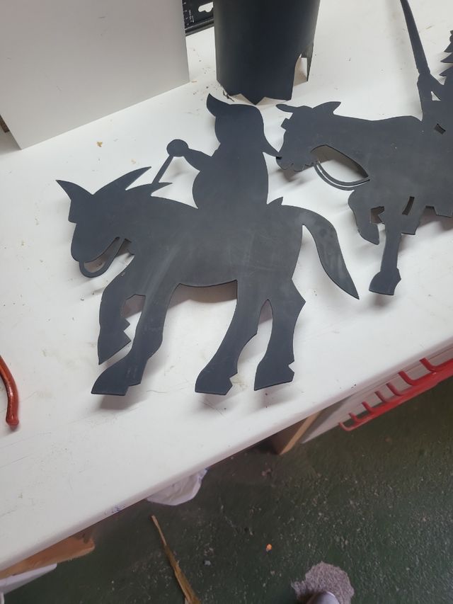 2 figuras Don Quijote metal