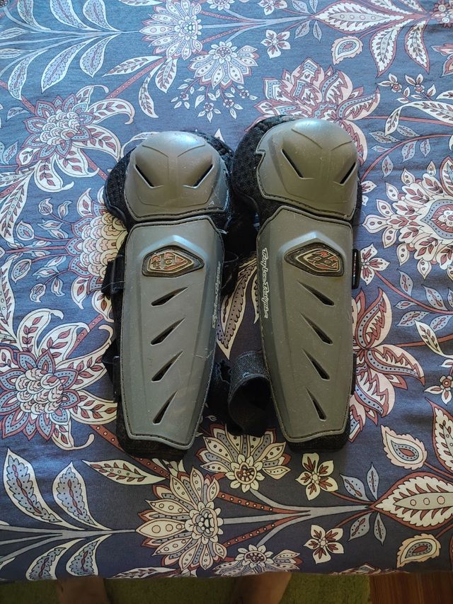 Vendo espinilleras de descenso de bici!!