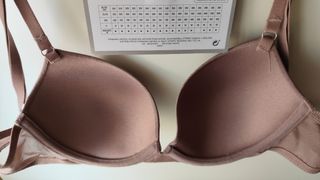 Sujetador color visón nude