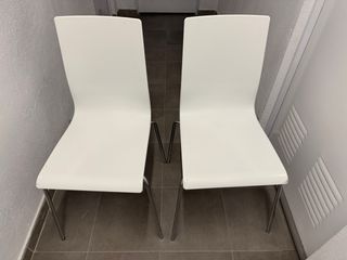 SILLAS para cocina o terraza. URGE POR TRASLADO