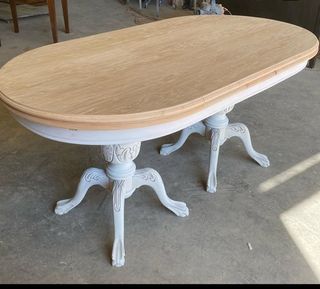 Mesa y sillas de comedor, "QUE PUEDES MODERNIZAR"