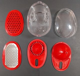 Contenitore completo di accessori 