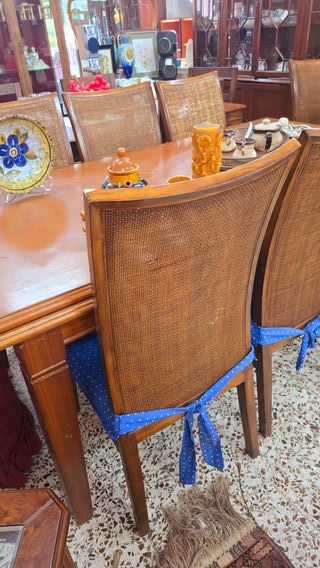 CONJUNTO MESA MACIZA 8 SILLAS