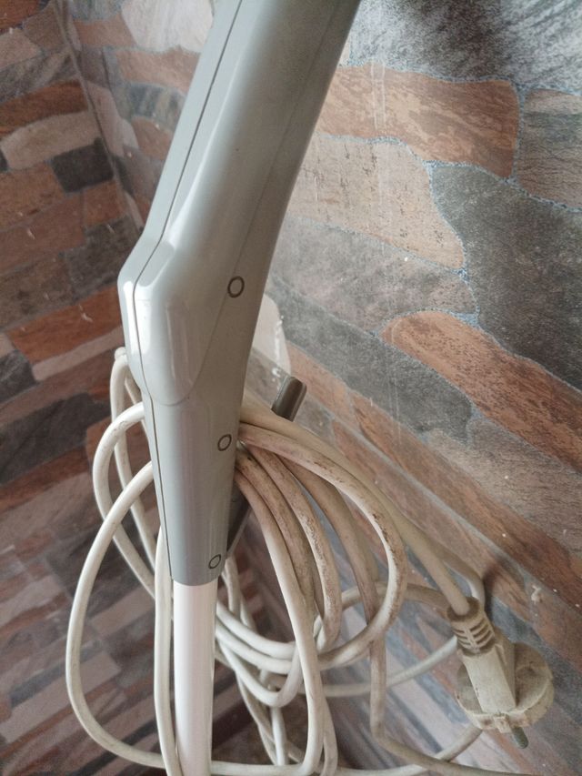 Aspiradora Ufesa Combi vertical