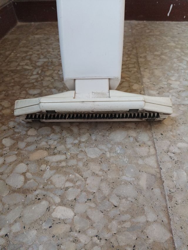 Aspiradora Ufesa Combi vertical