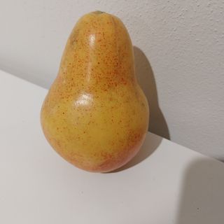 Piatto con frutta centrotavola